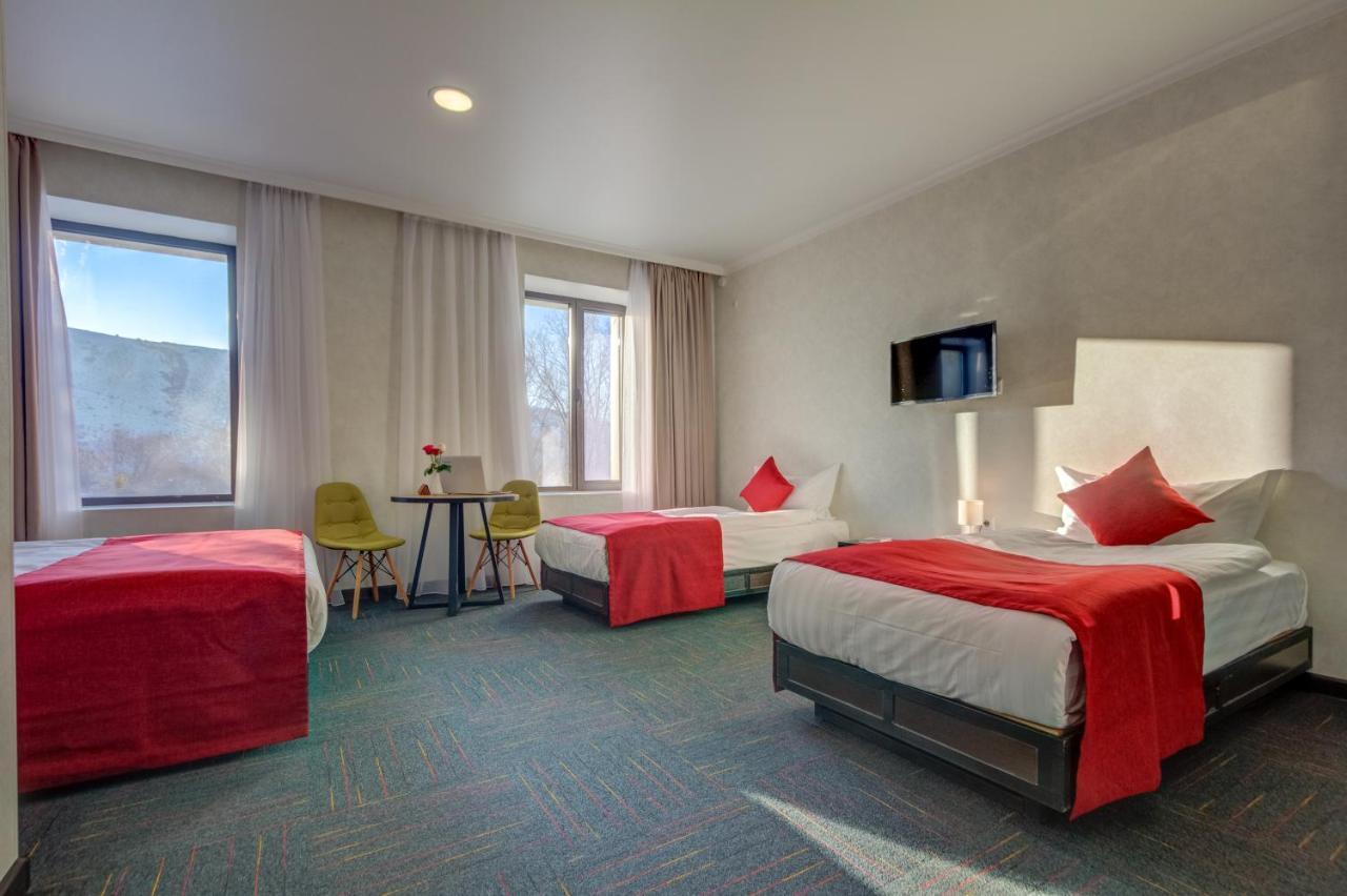 My Hotel Karakoł Zewnętrze zdjęcie